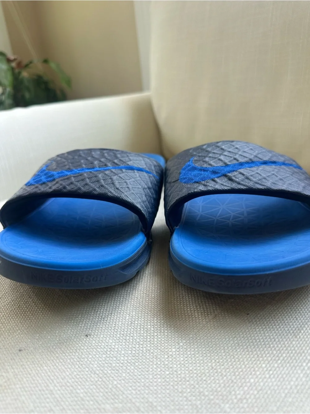 NEW Nike Solarsoft Slide Sandals Men’s Size 14 Blue Black Swoosh Athletic